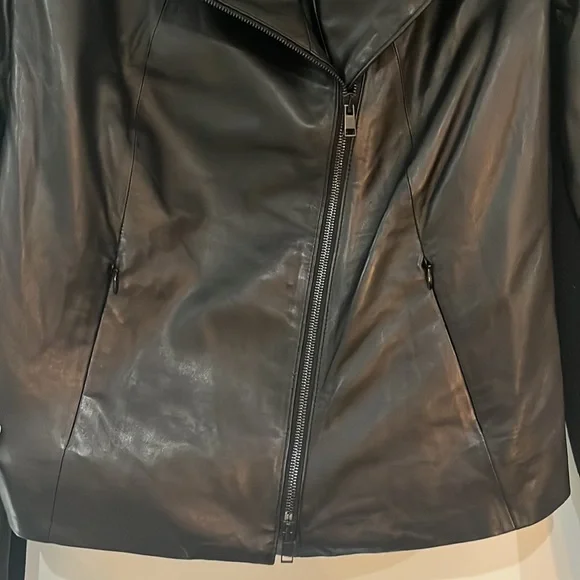 Motto Jacket - Picture 3 of 7